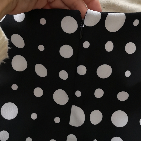 Polka dot black & white sheath dress - Picture 8 of 10